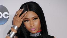 Nicki Minaj luce tanga negra en concierto 