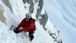 Hallan cadáver de alpinista después de 32 años