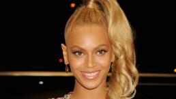 Beyoncé luce coqueto escote