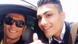 Fan de Cristiano Ronaldo parece su ‘gemelo’ | FOTOS