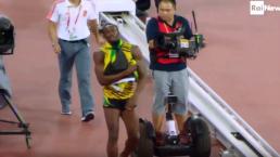 Usain Bolt es atropellado después de ganar | VIDEO