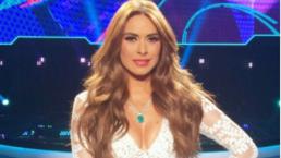 Galilea Montijo impacta con atrevido vestido rojo 