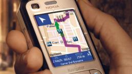 celular con GPS