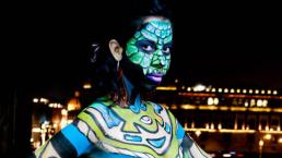 Jóvenes en body paint conquistan el Zócalo | FOTOS