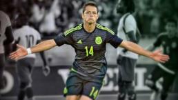 Chicharito conmociona a niño hondureño | FOTO