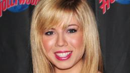 Revelan nueva foto íntima de Jannette McCurdy