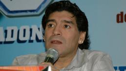 Maradona con nuevo rostro tras cirugía 