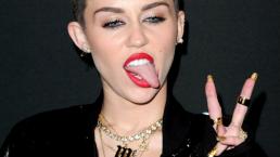 Miley Cyrus posa semidesnuda en las redes sociales