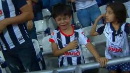 Niño se hace viral al llorar por triunfo de Monterrey