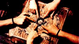 Adolescentes terminan en el hospital por jugar con la Ouija | VIDEO