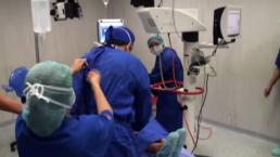 Paciente sedado graba insultos de doctores | VIDEO