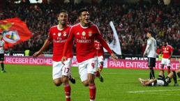 Raúl Jiménez anota para el triunfo del Benfica