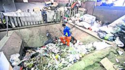 Ambulantes son los 'cochinos', acusan locatarios del mercado Sonora