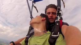 Joven se desmaya durante un salto en paracaídas 