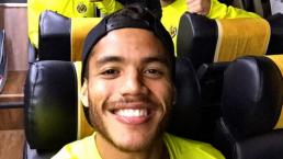 Jonathan dos Santos es golpeado por un árbitro