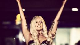 Lady Gaga y los mejores “topless” de artistas en el escenario
