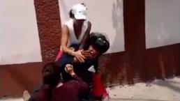 #LadysSometidas golpean a policía al estilo 'lucha libre'